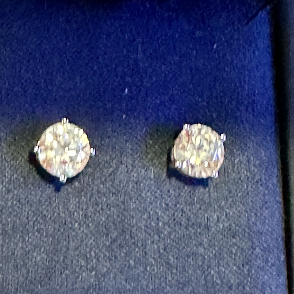 CRISLU Stud Earrrings Sterling Silver 18K Gold Cubic Zirconia Round Jewelry Stud